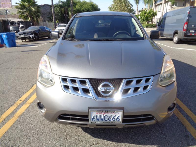 Nissan Rogue S FWD Krom Edition 2012