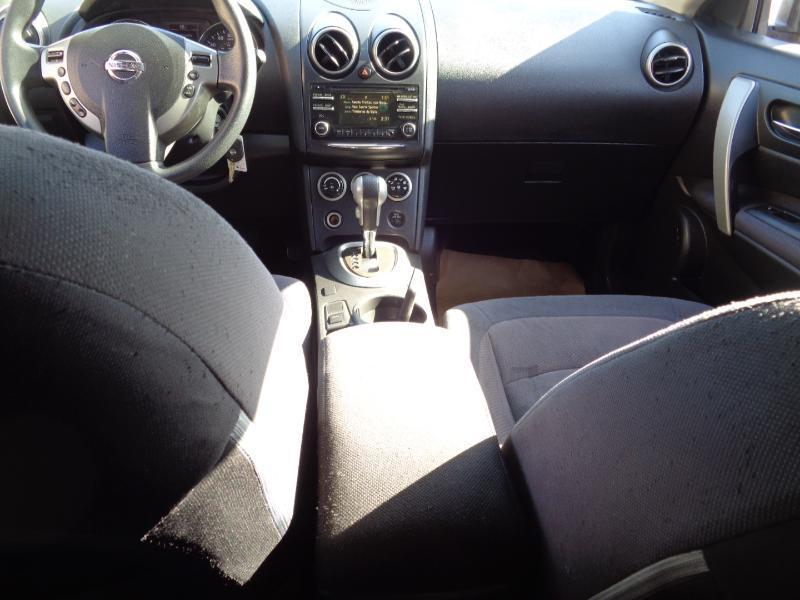 Nissan Rogue S FWD Krom Edition 2012