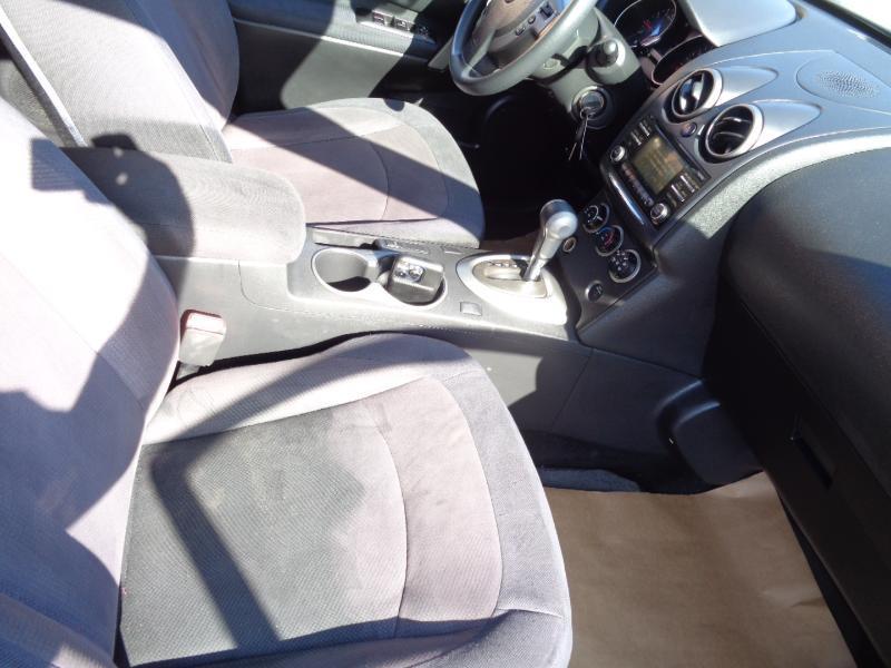 Nissan Rogue S FWD Krom Edition 2012