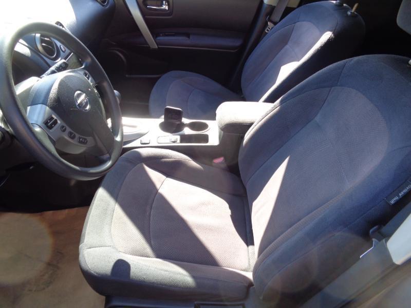 Nissan Rogue S FWD Krom Edition 2012