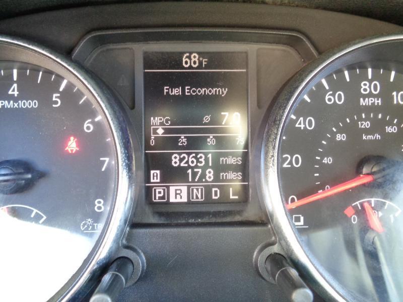 Nissan Rogue S FWD Krom Edition 2012