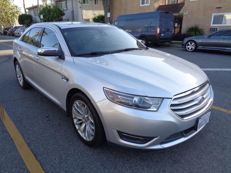 Ford Taurus Limited FWD 2017