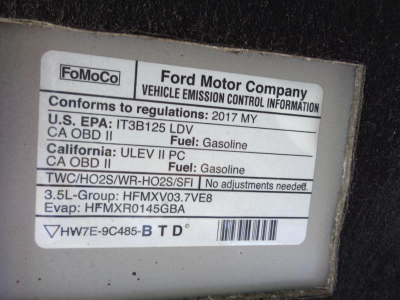 Ford Taurus Limited FWD 2017