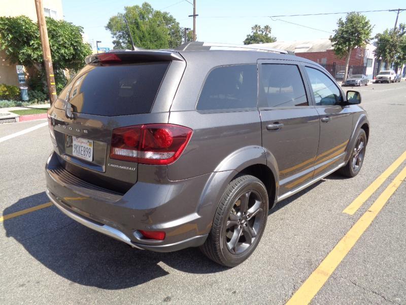 Dodge Journey Crossroad 2020