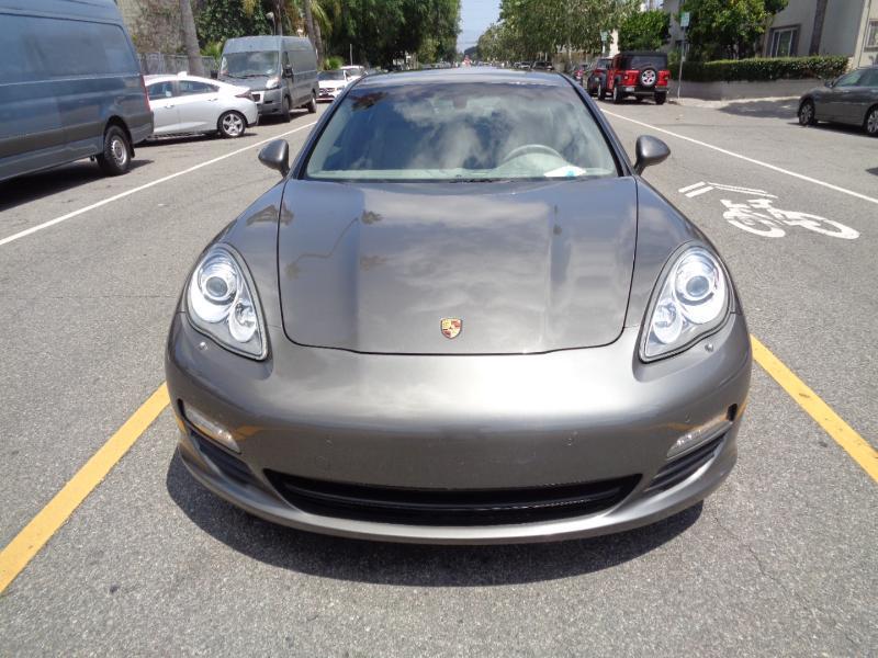Porsche Panamera 4 2013