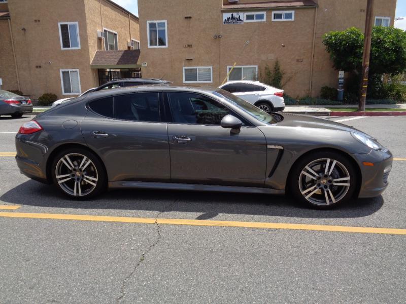Porsche Panamera 4 2013