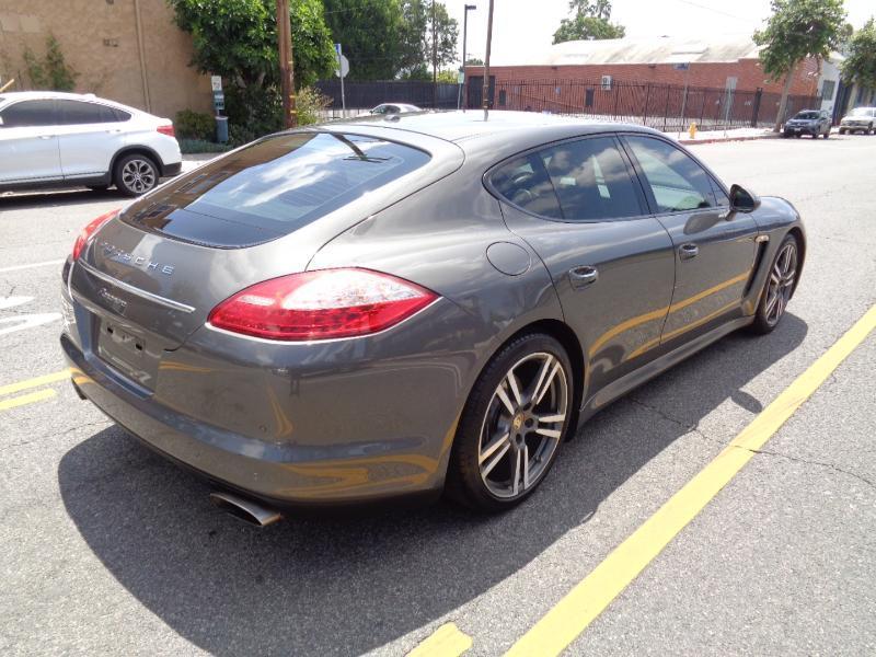 Porsche Panamera 4 2013