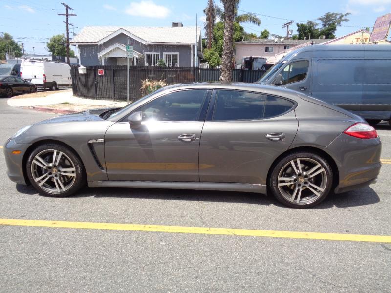 Porsche Panamera 4 2013