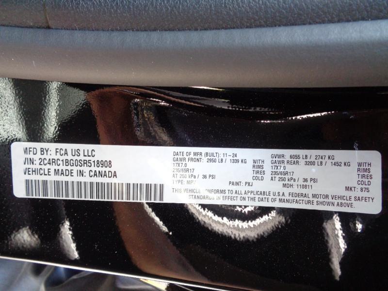 Chrysler Pacifica Touring FWD 2025