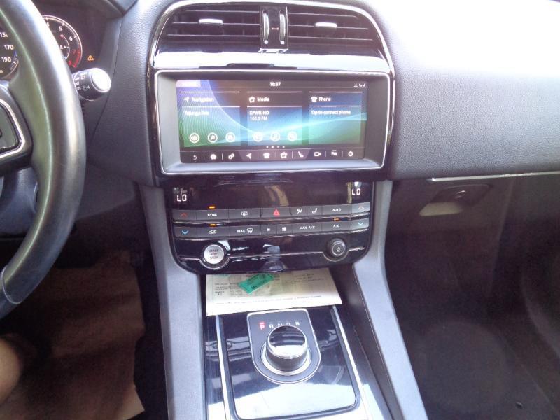 Jaguar F-Pace 35t Prestige 2017