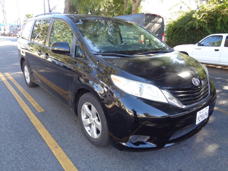 Toyota Sienna LE FWD 8-Passenger V6 2014