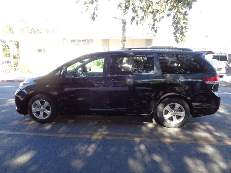 Toyota Sienna LE FWD 8-Passenger V6 2014