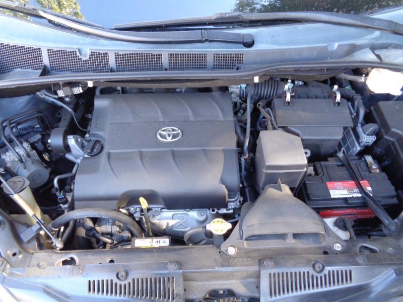 Toyota Sienna LE FWD 8-Passenger V6 2014