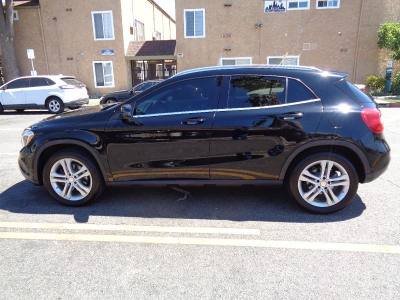 Mercedes-Benz GLA-Class GLA250 2015