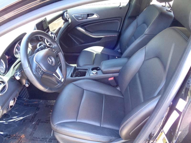 Mercedes-Benz GLA-Class GLA250 2015
