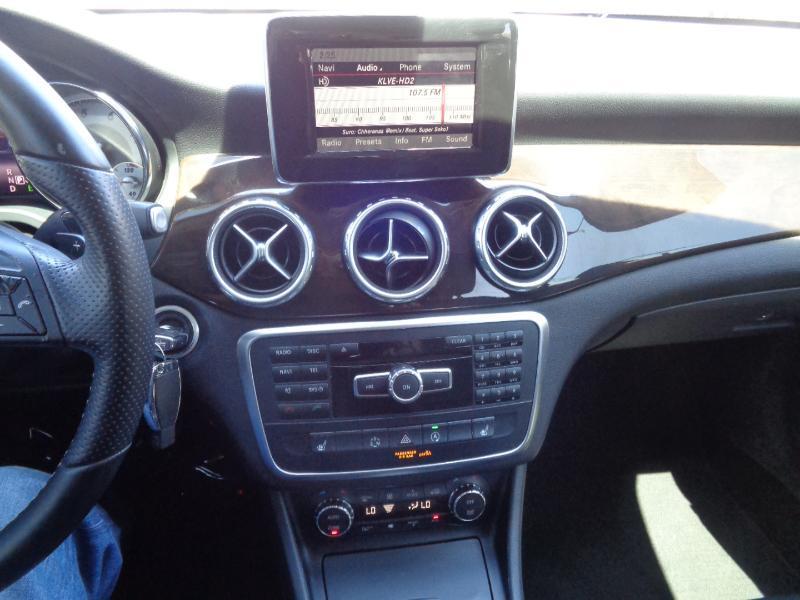 Mercedes-Benz GLA-Class GLA250 2015