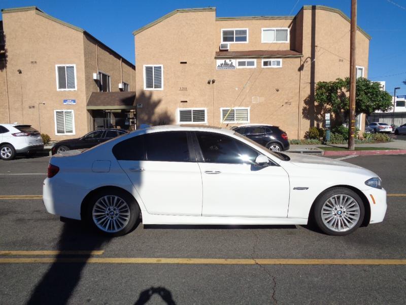BMW 5-Series 528i 2016