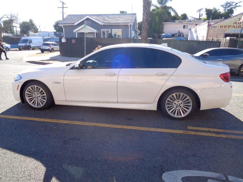 BMW 5-Series 528i 2016