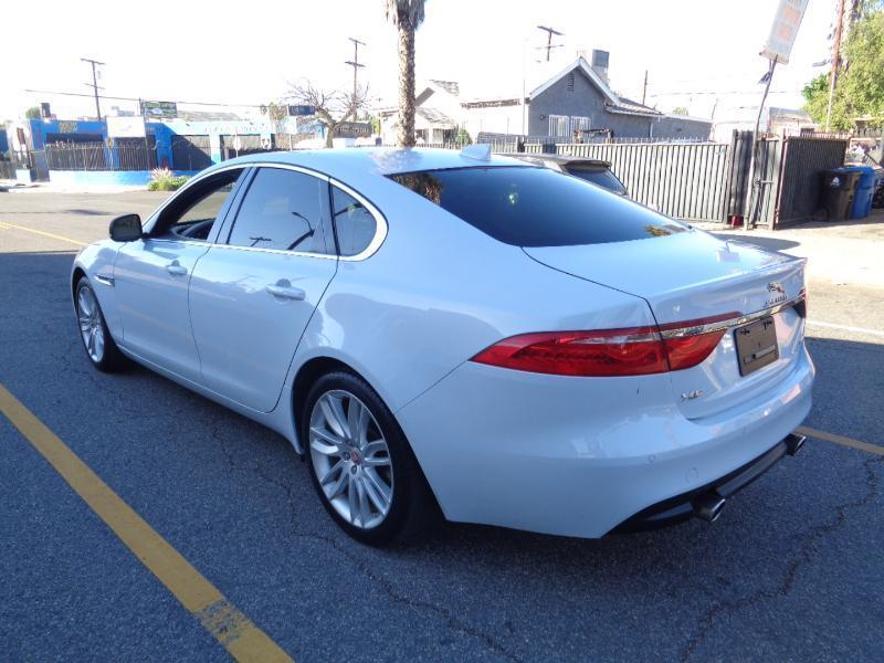 Jaguar XF-Series 35t Prestige 2017