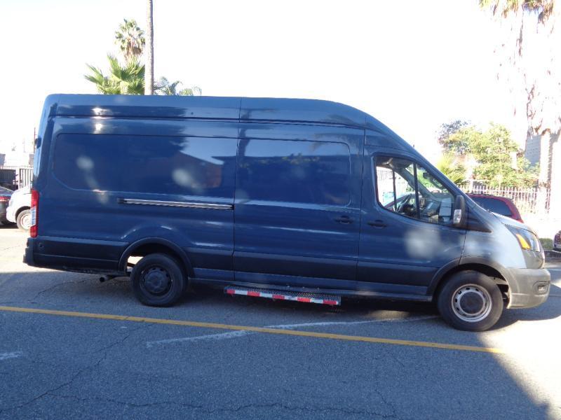 Ford Transit 250 Van High Roof w/Sliding Pass. 148-in. WB EL 2020