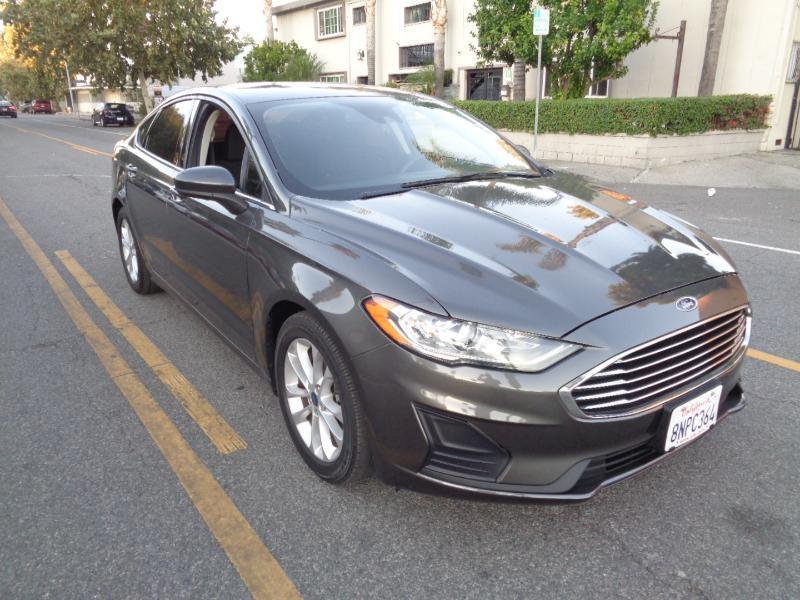 Ford Fusion SE 2020