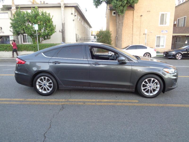 Ford Fusion SE 2020