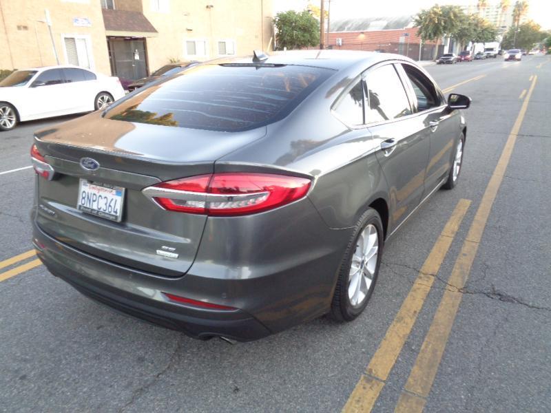 Ford Fusion SE 2020