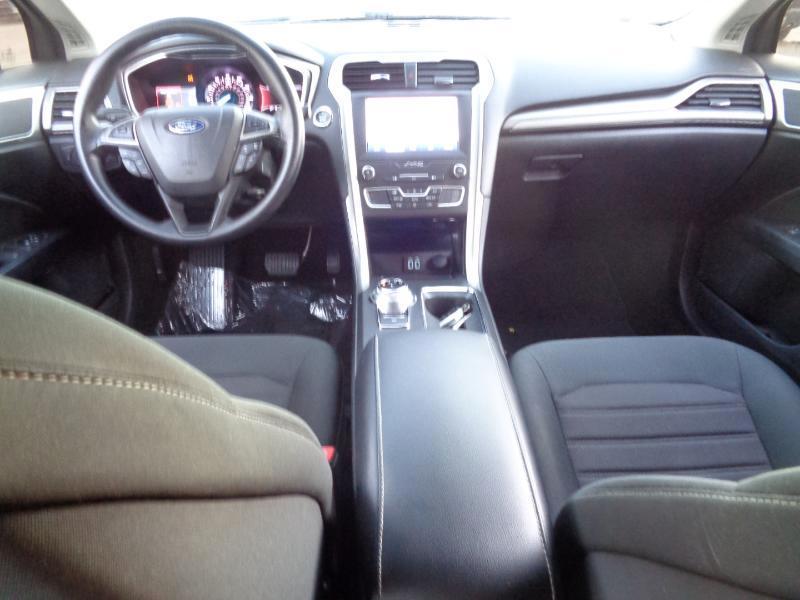 Ford Fusion SE 2020
