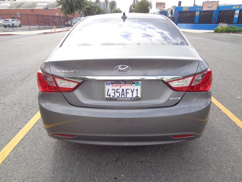 Hyundai Sonata Limited Auto 2011