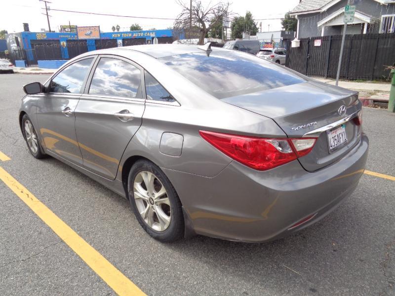 Hyundai Sonata Limited Auto 2011