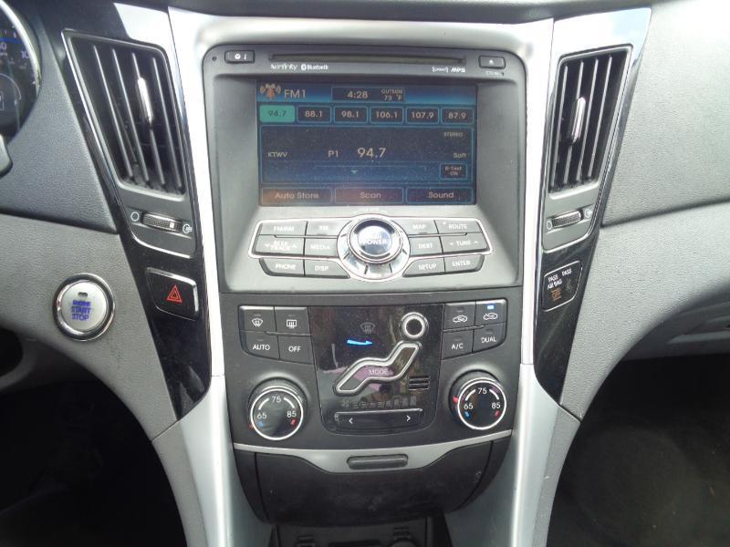 Hyundai Sonata Limited Auto 2011