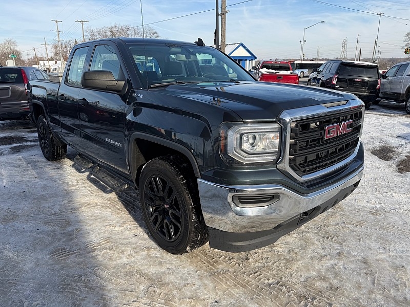 GMC Sierra 1500 Base Double Cab 4WD 2017