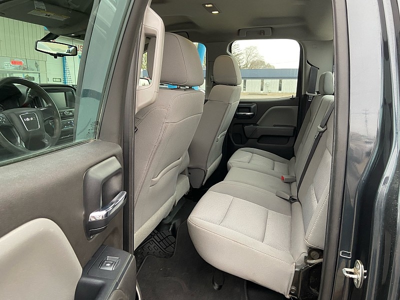 GMC Sierra 1500 Base Double Cab 4WD 2017