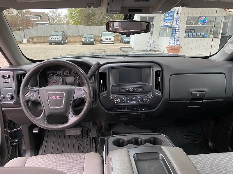 GMC Sierra 1500 Base Double Cab 4WD 2017