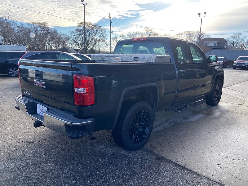 GMC Sierra 1500 Base Double Cab 4WD 2017