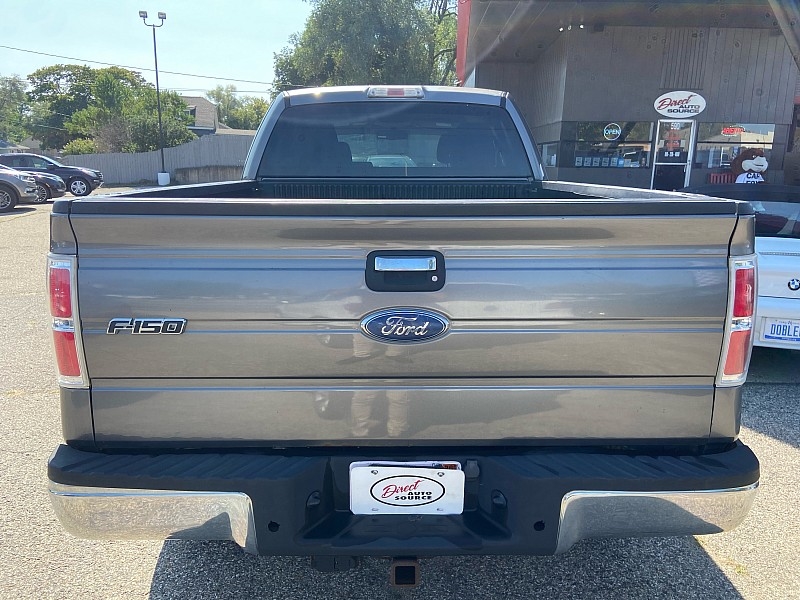 2010 Ford F-150 XLT photo 3