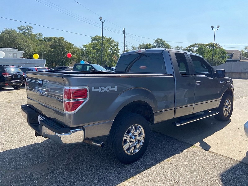 2010 Ford F-150 XLT photo 4