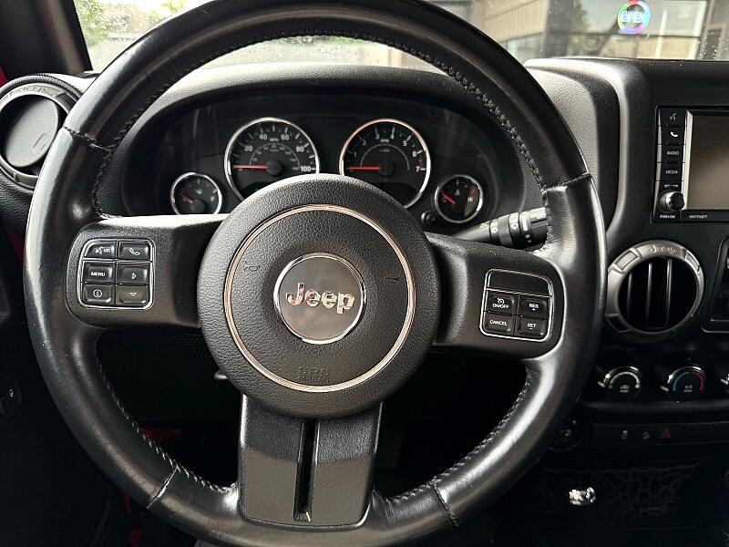 2015 Jeep Wrangler Unlimited Sport photo 17