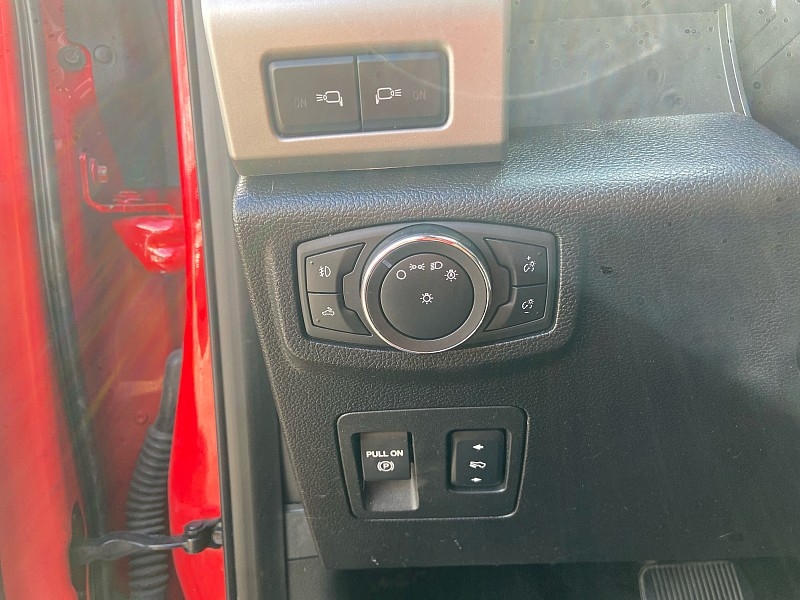 Ford F-150 Lariat SuperCab 8-ft. 4WD 2015