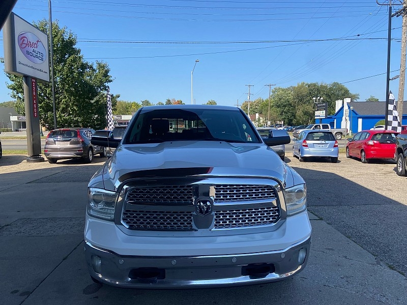 2017 Ram 1500 Laramie photo 3