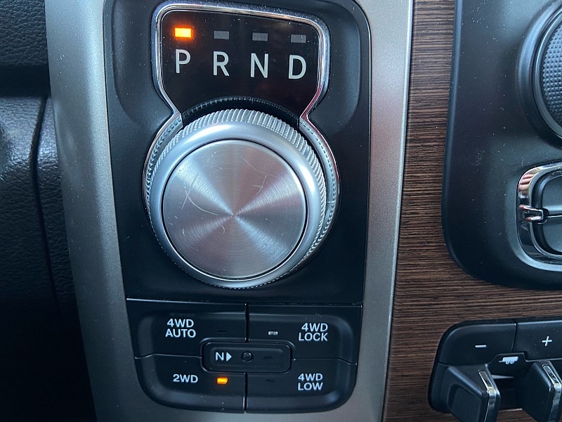 RAM 1500 Laramie Crew Cab SWB 4WD 2017