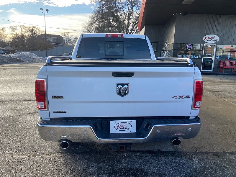 RAM 1500 Laramie Crew Cab SWB 4WD 2017