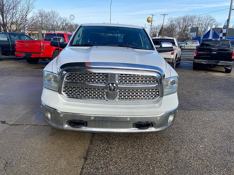 RAM 1500 Laramie Crew Cab SWB 4WD 2017