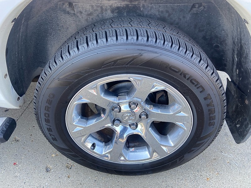 RAM 1500 Laramie Crew Cab SWB 4WD 2017