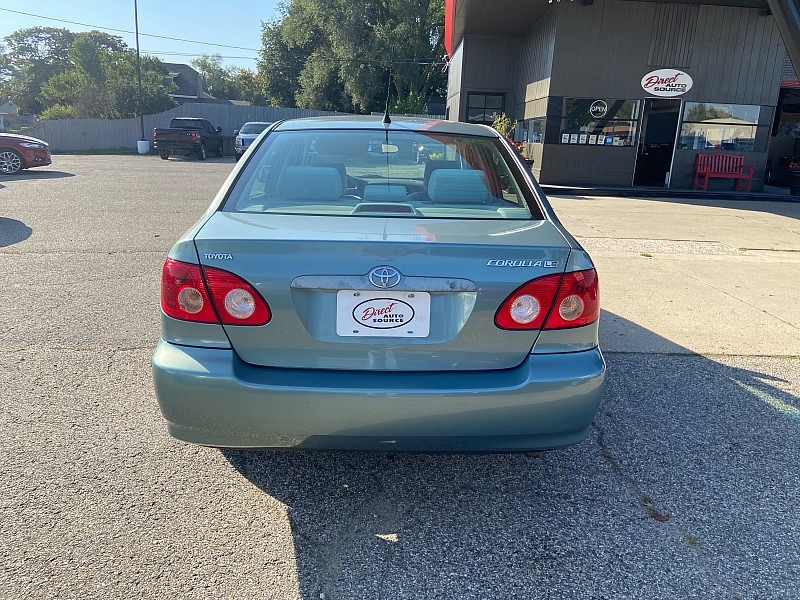 2007 Toyota Corolla LE photo 3