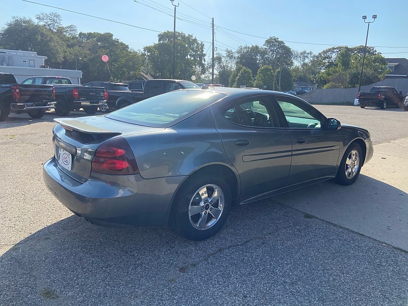 Pontiac Grand Prix GT2 2005 Pontiac Grand Prix GT2 2005
