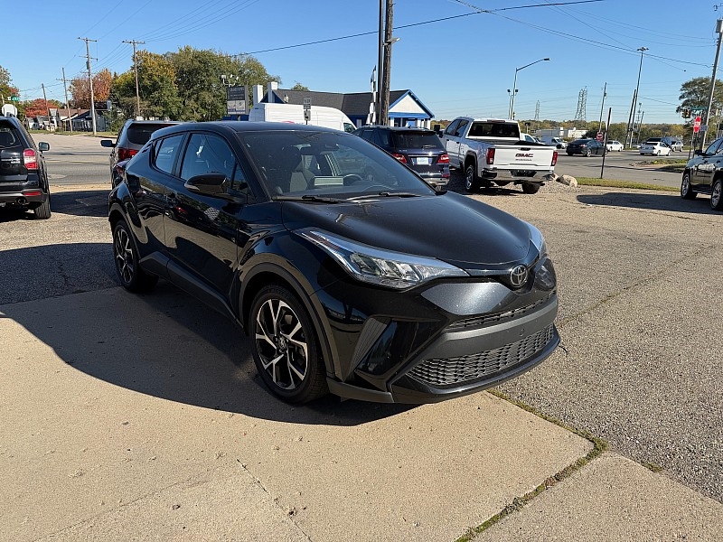 Toyota C-HR XLE 2022 Toyota C-HR XLE 2022