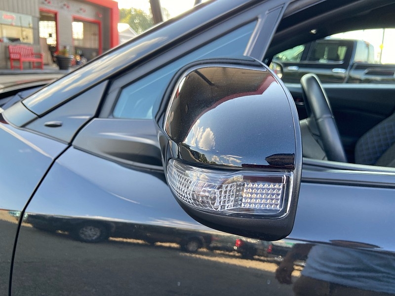 Toyota C-HR XLE 2022 Toyota C-HR XLE 2022