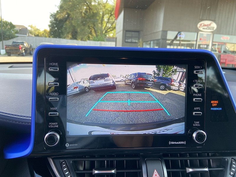 Toyota C-HR XLE 2022 Toyota C-HR XLE 2022