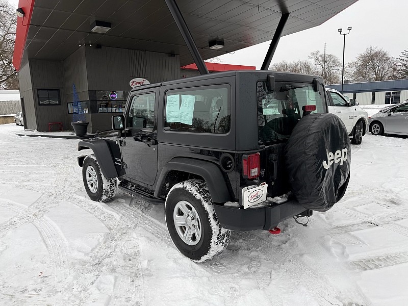 Jeep Wrangler Sport 4WD 2012